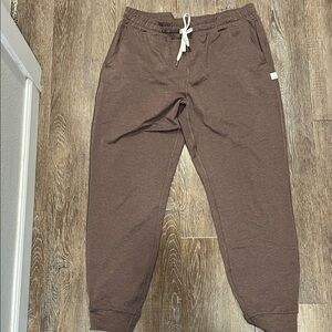 Vuori Performance Jogger Regular Length Chocolate Brown